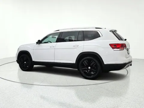 More photos of 2019 Volkswagen Atlas SEL Premium at CarWise Gurnee, IL