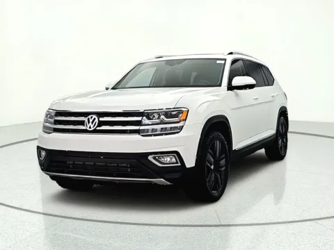 Photos of 2019 Volkswagen Atlas SEL Premium for sale in Gurnee, IL at CarWise Gurnee