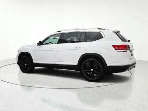 More photos of 2019 Volkswagen Atlas SEL Premium at CarWise Gurnee, IL