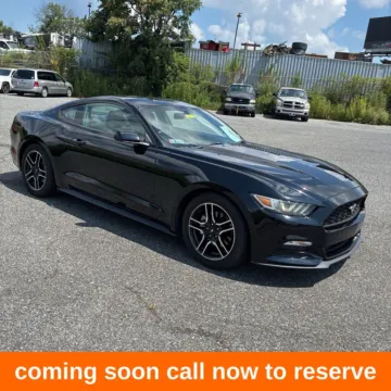 Black 2016 Ford Mustang V6 for sale in Gurnee, IL