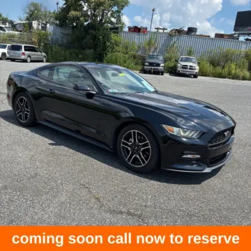 Black 2016 Ford Mustang V6 for sale in Gurnee, IL