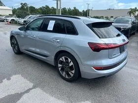 Photos of 2022 Audi e-tron Premium for sale in Gurnee, IL at CarWise Gurnee