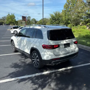 Photos of 2020 Mercedes-Benz GLB 250 for sale in Gurnee, IL at CarWise Gurnee