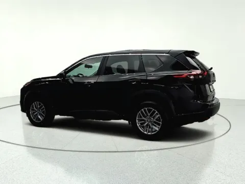 More photos of 2024 Nissan Rogue S at CarWise Gurnee, IL