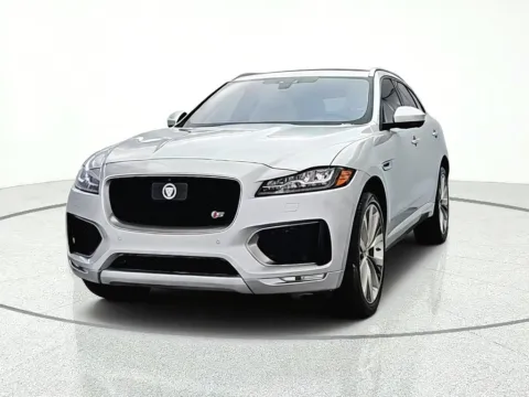 Photos of 2020 Jaguar F-PACE S for sale in Gurnee, IL at CarWise Gurnee