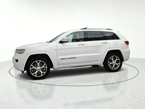 Another view of 2021 Jeep Grand Cherokee Overland for sale in Gurnee, IL at CarWise Gurnee