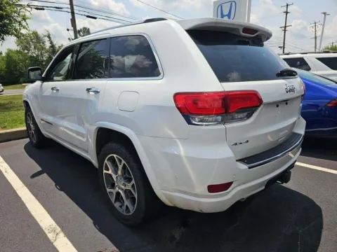 Photos of 2021 Jeep Grand Cherokee Overland for sale in Gurnee, IL at CarWise Gurnee