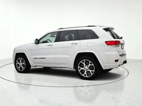 More photos of 2021 Jeep Grand Cherokee Overland at CarWise Gurnee, IL