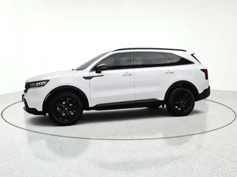 More photos of 2021 Kia Sorento S at CarWise Gurnee, IL