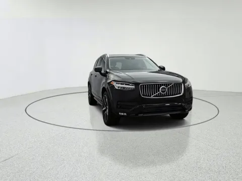 Black 2020 Volvo XC90 T6 Momentum for sale in Gurnee, IL