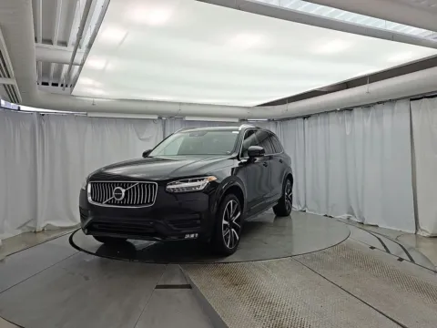 Photos of 2020 Volvo XC90 T6 Momentum for sale in Gurnee, IL at CarWise Gurnee