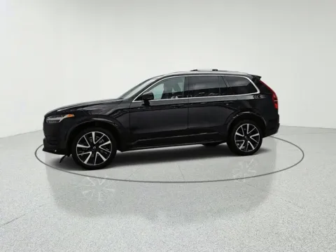 Another view of 2020 Volvo XC90 T6 Momentum for sale in Gurnee, IL at CarWise Gurnee