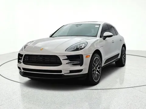 Photos of 2021 Porsche Macan S for sale in Gurnee, IL at CarWise Gurnee