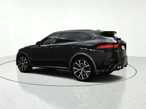 More photos of 2020 Jaguar F-PACE SVR at CarWise Gurnee, IL