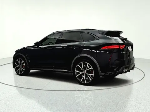 More photos of 2020 Jaguar F-PACE SVR at CarWise Gurnee, IL