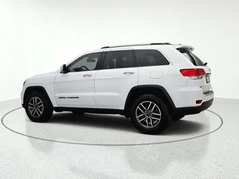More photos of 2019 Jeep Grand Cherokee Limited at CarWise Gurnee, IL