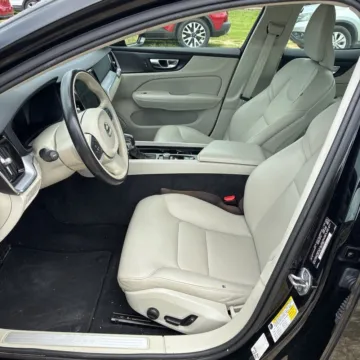 Another view of 2019 Volvo S60 T6 Momentum for sale in Gurnee, IL at CarWise Gurnee