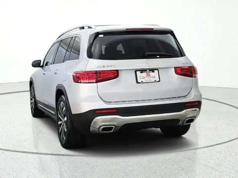 More photos of 2020 Mercedes-Benz GLB 250 at CarWise Gurnee, IL