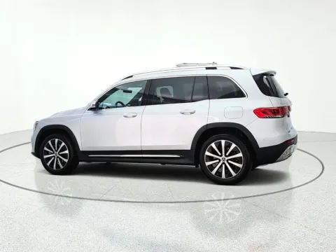 More photos of 2020 Mercedes-Benz GLB 250 at CarWise Gurnee, IL