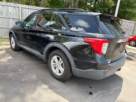 Photos of 2020 Ford Explorer XLT for sale in Gurnee, IL at CarWise Gurnee