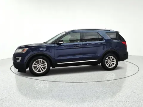 Another view of 2017 Ford Explorer XLT for sale in Gurnee, IL at CarWise Gurnee