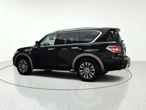 More photos of 2018 Nissan Armada SL at CarWise Gurnee, IL