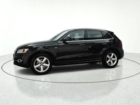 Another view of 2017 Audi Q5 2.0T Premium Plus for sale in Gurnee, IL at CarWise Gurnee