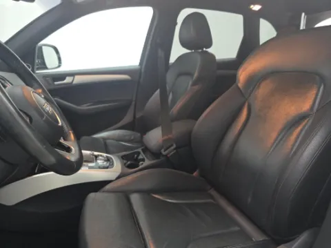 Another view of 2017 Audi Q5 2.0T Premium Plus for sale in Gurnee, IL at CarWise Gurnee