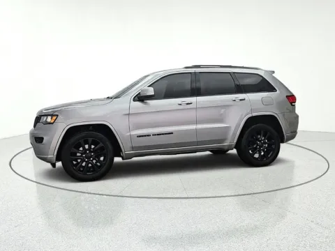 Another view of 2018 Jeep Grand Cherokee Altitude for sale in Gurnee, IL at CarWise Gurnee