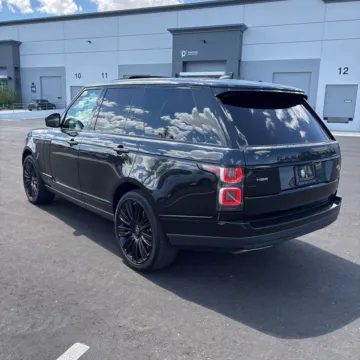 Photos of 2018 Land Rover Range Rover 3.0L V6 Supercharged HSE for sale in Gurnee, IL at CarWise Gurnee