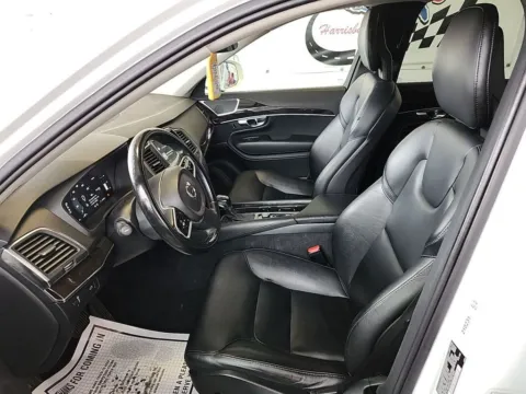 Another view of 2018 Volvo XC90 T5 Momentum for sale in Gurnee, IL at CarWise Gurnee