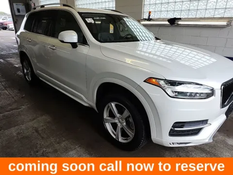 White 2018 Volvo XC90 T5 Momentum for sale in Gurnee, IL