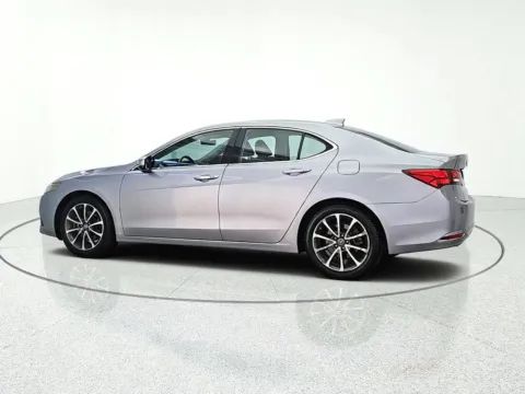 More photos of 2015 Acura TLX 3.5L V6 at CarWise Gurnee, IL