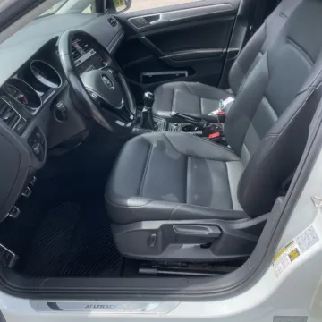 Another view of 2019 Volkswagen Golf Alltrack TSI S for sale in Gurnee, IL at CarWise Gurnee