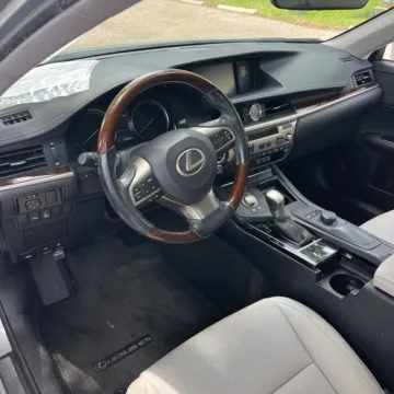 Another view of 2016 Lexus ES 300h for sale in Gurnee, IL at CarWise Gurnee