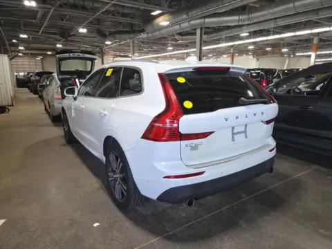 Photos of 2019 Volvo XC60 T5 Momentum for sale in Gurnee, IL at CarWise Gurnee