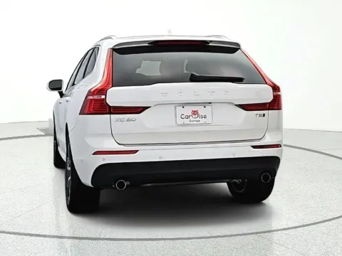 More photos of 2019 Volvo XC60 T5 Momentum at CarWise Gurnee, IL