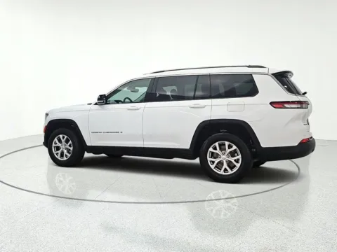 More photos of 2022 Jeep Grand Cherokee L Limited at CarWise Gurnee, IL