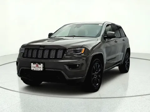 Photos of 2022 Jeep Grand Cherokee WK Laredo X for sale in Gurnee, IL at CarWise Gurnee