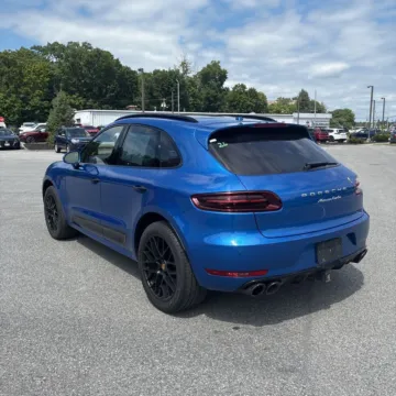 Photos of 2018 Porsche Macan Turbo for sale in Gurnee, IL at CarWise Gurnee
