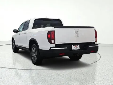 More photos of 2020 Honda Ridgeline RTL-E at CarWise Gurnee, IL