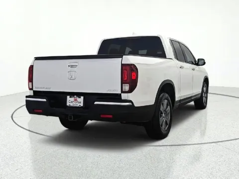 More photos of 2020 Honda Ridgeline RTL-E at CarWise Gurnee, IL