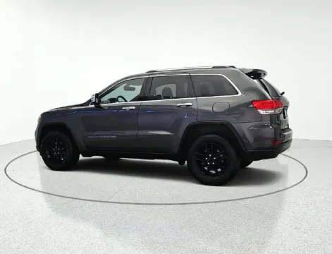 More photos of 2018 Jeep Grand Cherokee Limited at CarWise Gurnee, IL