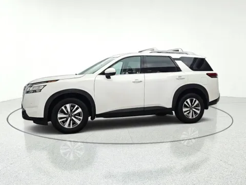Another view of 2023 Nissan Pathfinder SL for sale in Gurnee, IL at CarWise Gurnee