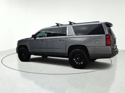 More photos of 2018 Chevrolet Suburban LT at CarWise Gurnee, IL