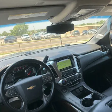 Another view of 2018 Chevrolet Suburban LT for sale in Gurnee, IL at CarWise Gurnee