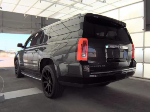 Photos of 2016 GMC Yukon XL Denali for sale in Gurnee, IL at CarWise Gurnee