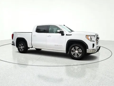 Photos of 2019 GMC Sierra 1500 SLE for sale in Gurnee, IL at CarWise Gurnee