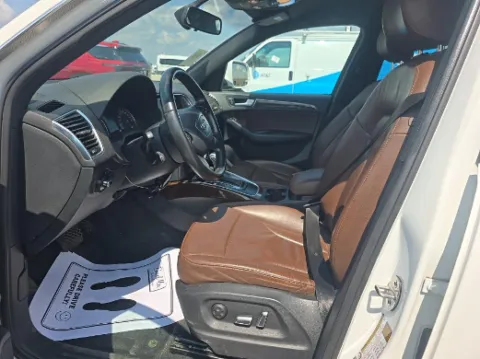 Another view of 2015 Audi Q5 2.0T Premium for sale in Gurnee, IL at CarWise Gurnee