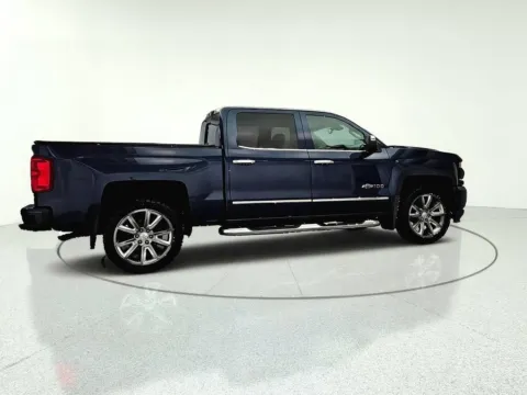 More photos of 2018 Chevrolet Silverado 1500 LTZ at CarWise Gurnee, IL